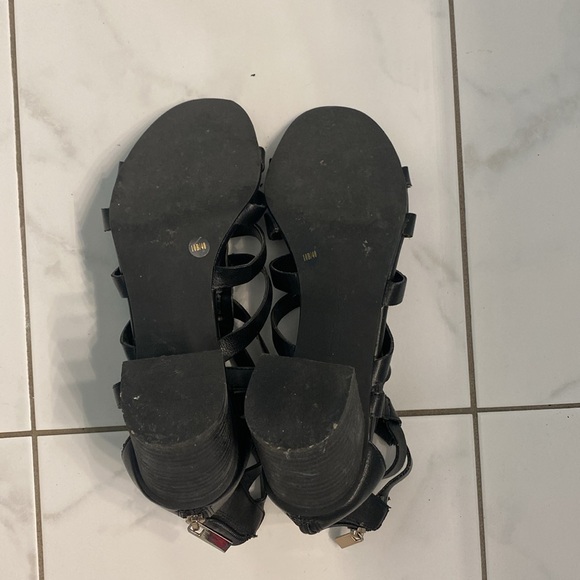 BCBG generation black leather Gladiator rear zipper sandal 10 - Picture 3 of 7